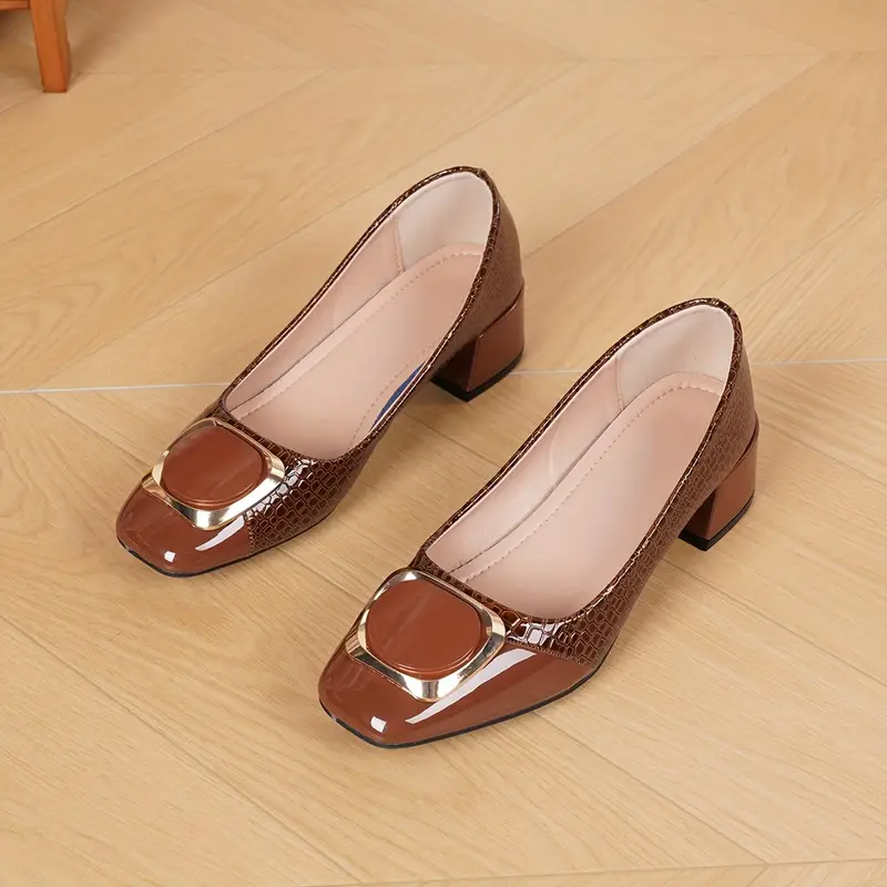 Lottie - Women's Alltagsschuhe with Block Heel and Buckle