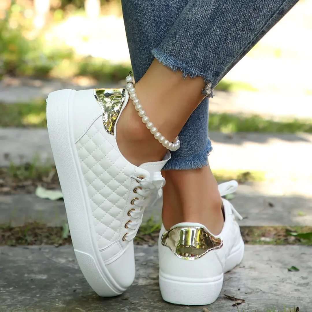 Angela - Women's Casual-Sneaker with Quilted and Lacing