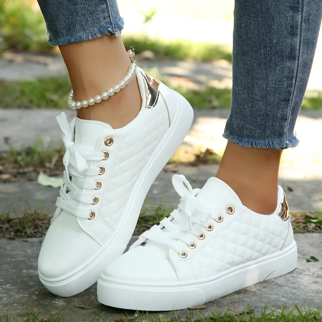 Angela - Women's Casual-Sneaker with Quilted and Lacing